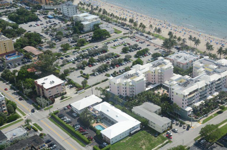 Carriage House Resort Deerfield Beach Esterno foto